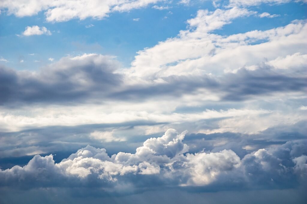 découvrez l'importance de l'air dans notre environnement, son rôle vital pour la vie sur terre et comment préserver cette ressource essentielle. explorez les enjeux de la pollution de l'air et les solutions durables pour améliorer notre qualité de vie.