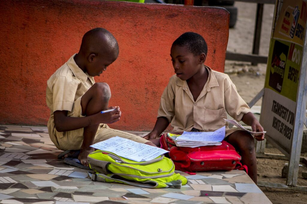 découvrez des conseils efficaces pour gérer vos devoirs à la maison, améliorer votre organisation et maximiser votre productivité scolaire.