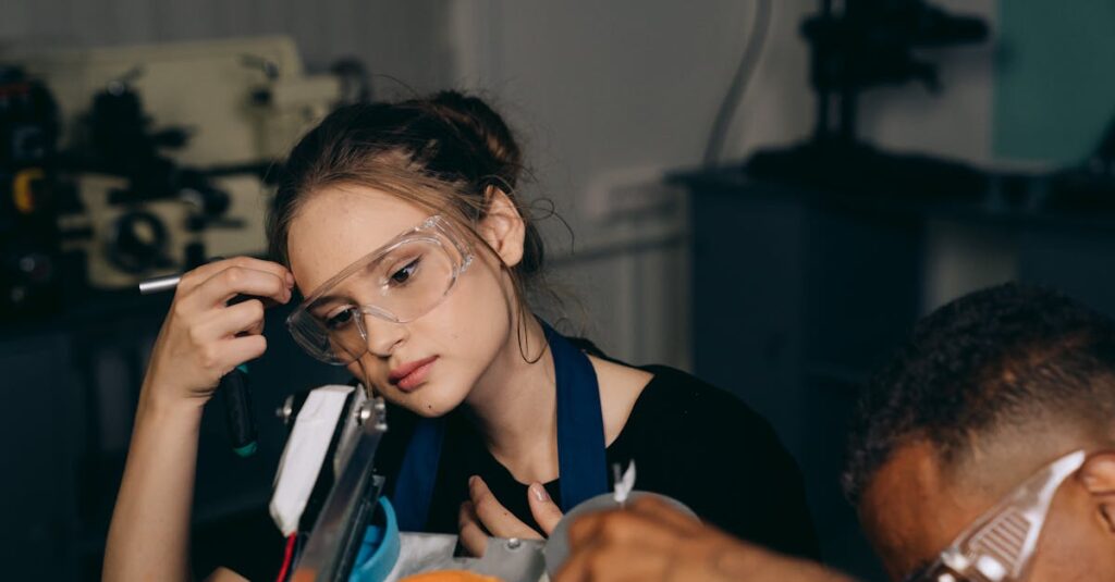 découvrez tout ce qu'il faut savoir sur l'apprentissage : fonctionnement, avantages, conditions d'accès et conseils pour réussir votre parcours professionnel en alternance.