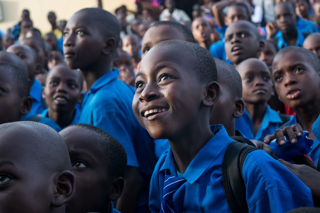 Léon XIV appelle à une refonte profonde de l’éducation catholique en Afrique