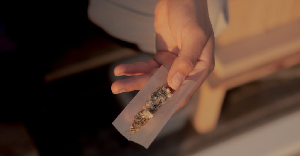 découvrez les causes, les symptômes et les solutions pour lutter contre la dépendance aux drogues. informez-vous sur les traitements, le soutien disponible et les moyens de prévenir l’addiction.