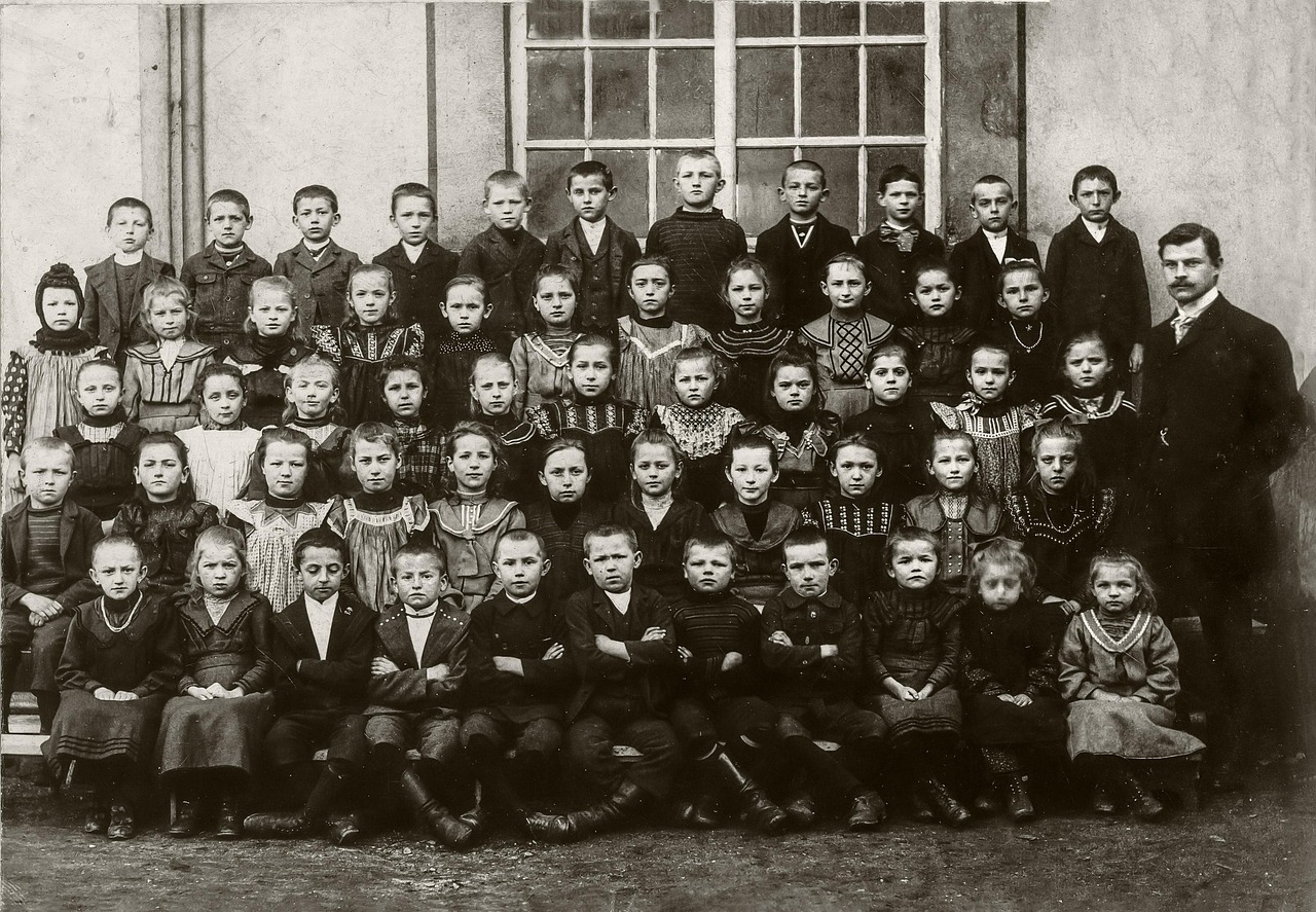 découvrez l'éducation populaire : un mouvement éducatif participatif qui valorise la coopération, l'apprentissage collectif et l'émancipation sociale pour tous.