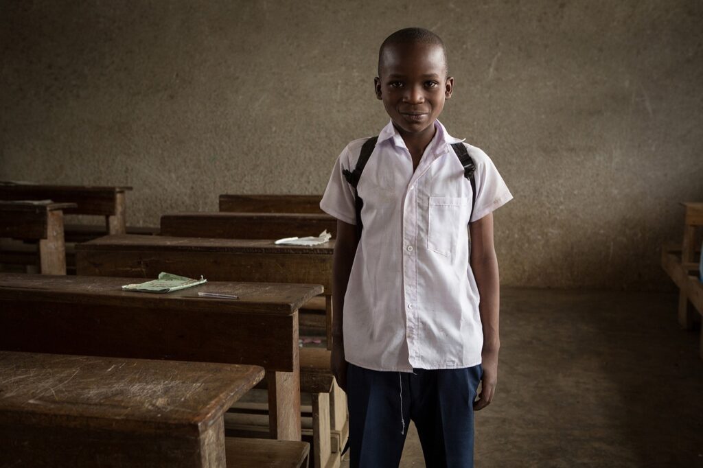 découvrez l'impact des fermetures d'écoles sur les élèves, les familles et la communauté. analyse des causes, des conséquences et des solutions pour un retour optimal à l'éducation.