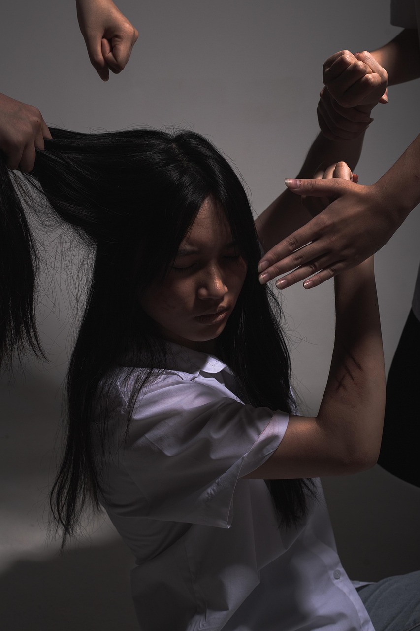 découvrez les causes, impacts et solutions pour lutter contre la violence scolaire, un enjeu crucial pour assurer un environnement sûr et bienveillant dans les établissements éducatifs.