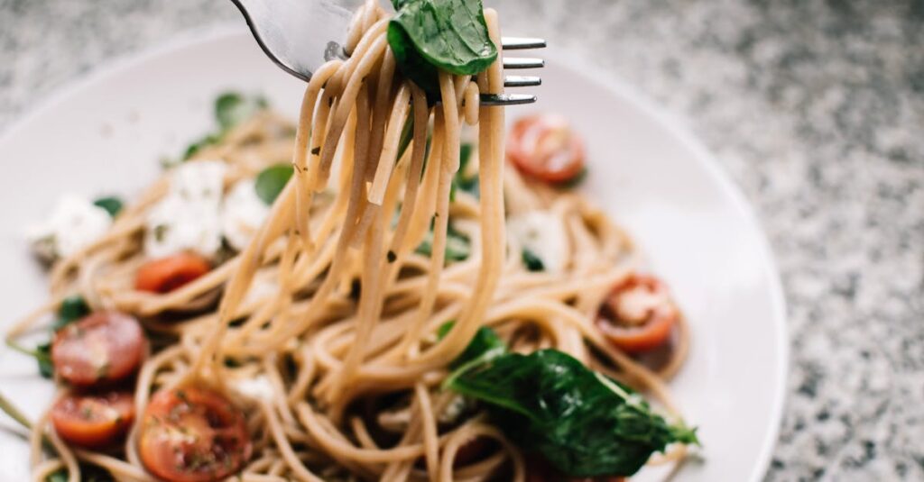 découvrez tout sur les spaghetti : recettes originales, astuces de cuisson et idées pour sublimer ce célèbre plat de pâtes italiennes. inspirez-vous pour un repas savoureux et convivial !