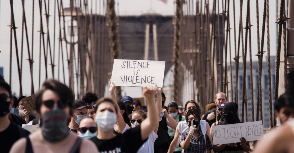 découvrez ce qu'est la violence, ses formes, ses causes et ses conséquences sur les individus et la société. informez-vous sur les moyens de prévention et de gestion de la violence.